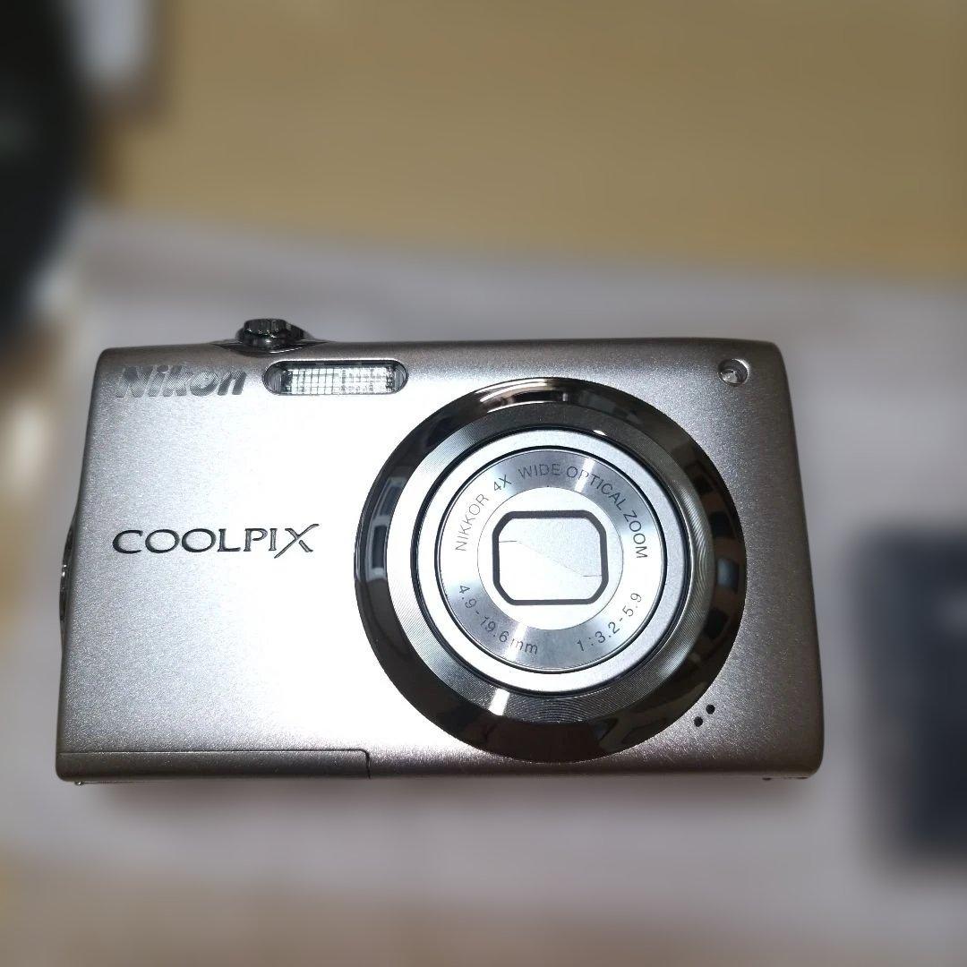Nikon Compact Digital Camera Coolpix S3000