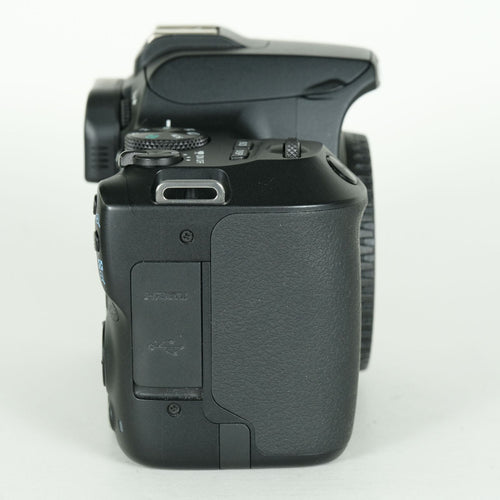 Canon Digital Slr 2 Eos Kiss X10 Ef-S