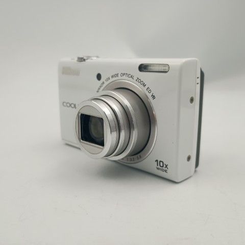 Nikon Compact Digital Camera Coolpix S6200 White