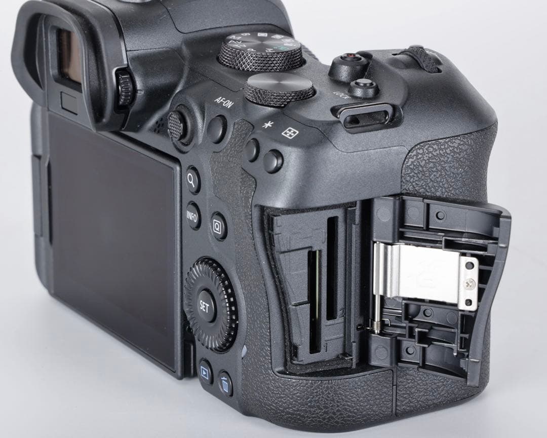 Mirrorless Interchangeable Lips Canon Eos R6