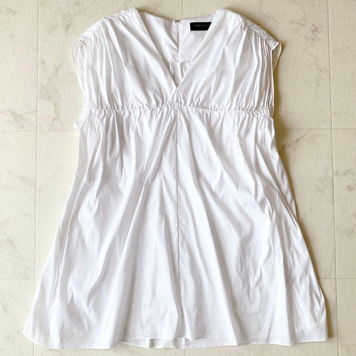 Tomorrowland Sleeveless V