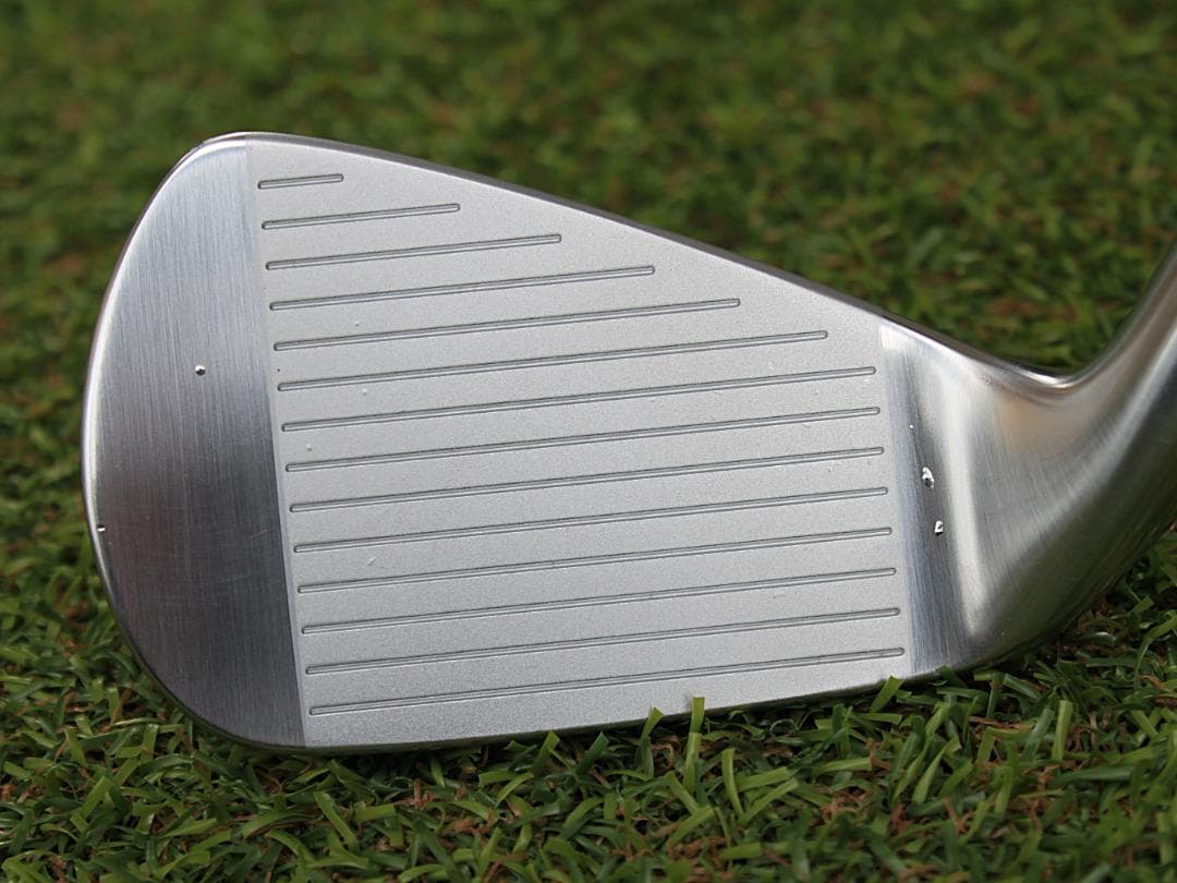 Muziik Iron Sets On The Screw 7