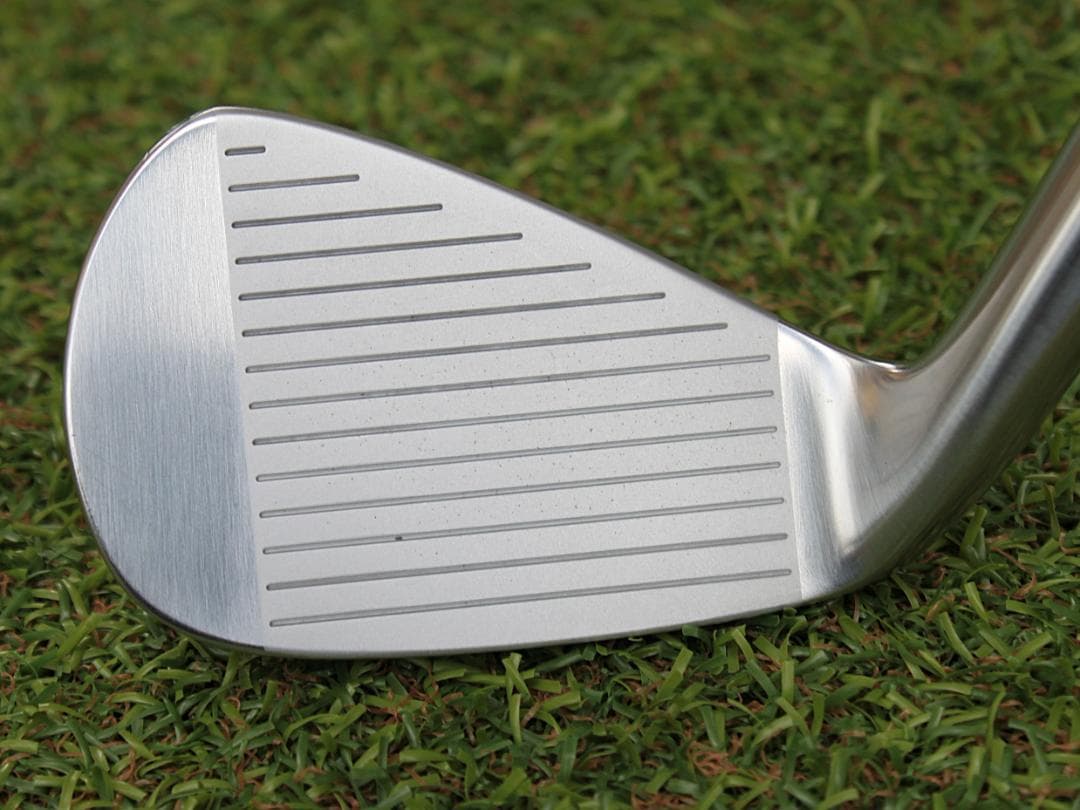 Muziik Iron Sets On The Screw 7
