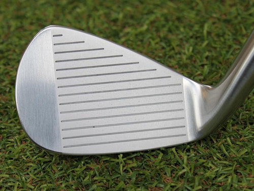 Muziik Iron Sets On The Screw 7