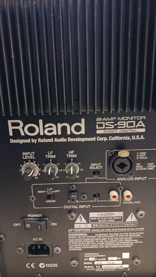 Roland Studio Monitor Speaker Bi-Amp Ds-90A 1