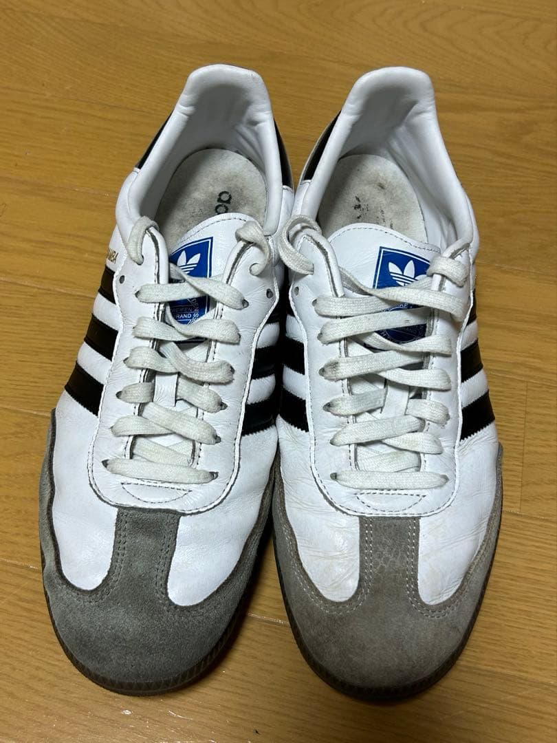 Adidas Sneakers