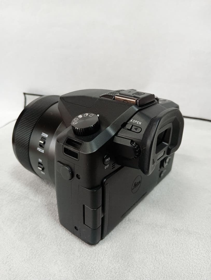 Digital Slrs V-Lux Typ 114