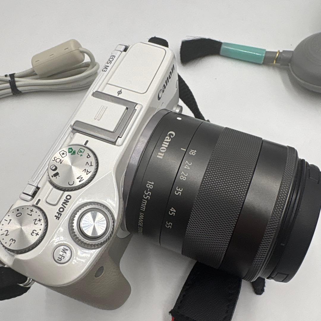 Canon Mirrorless Interchangeable Lens Cameras Eosm3