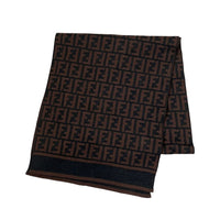 Écharpe Fendi utilisée