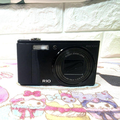 Ricoh Compact Digital Cameras 861 R10