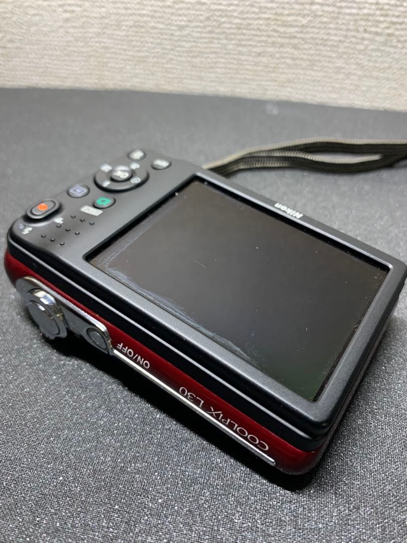 Nikon Compact Digital Camera Coolpix L30