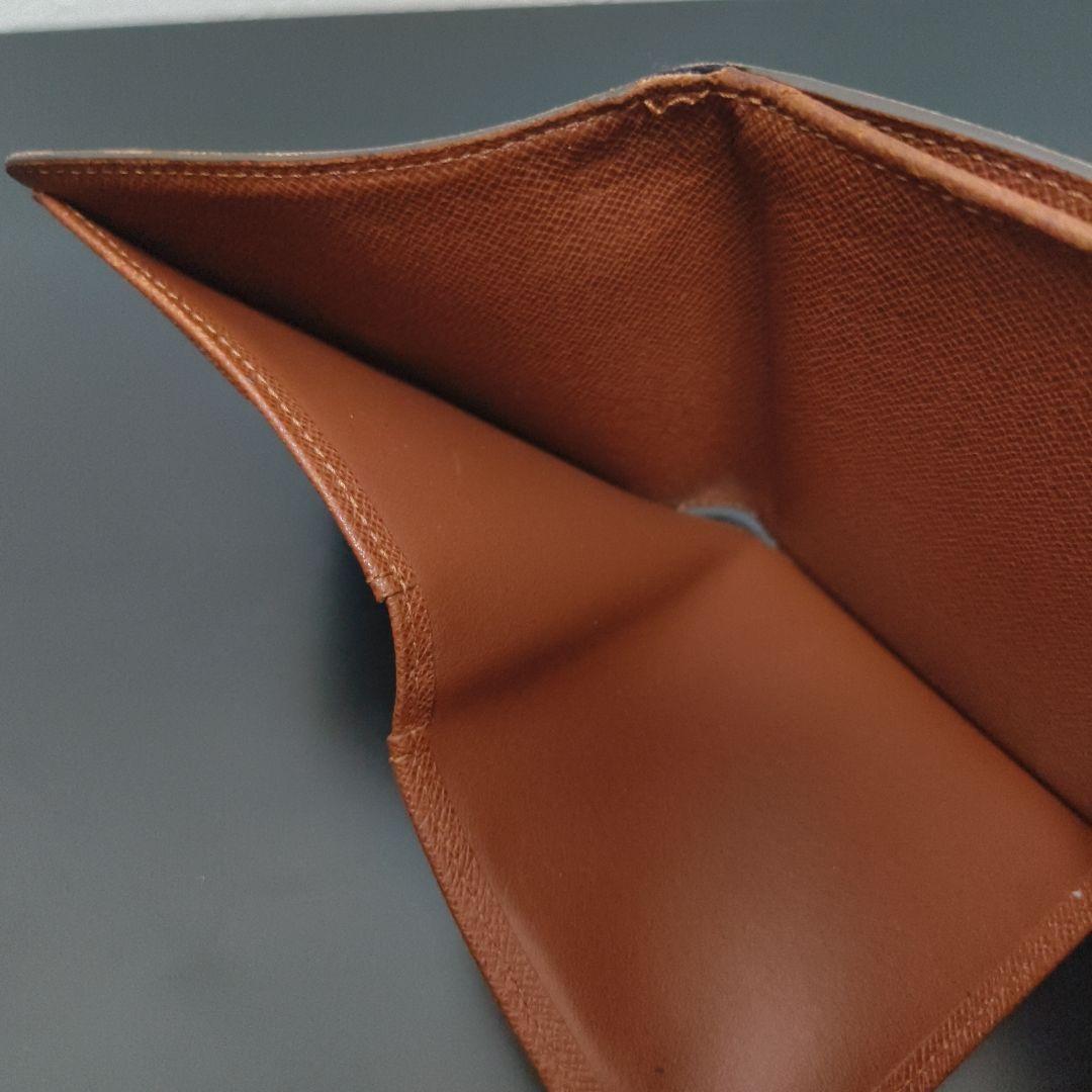 Louis Vuitton Bi-Fold Wallet