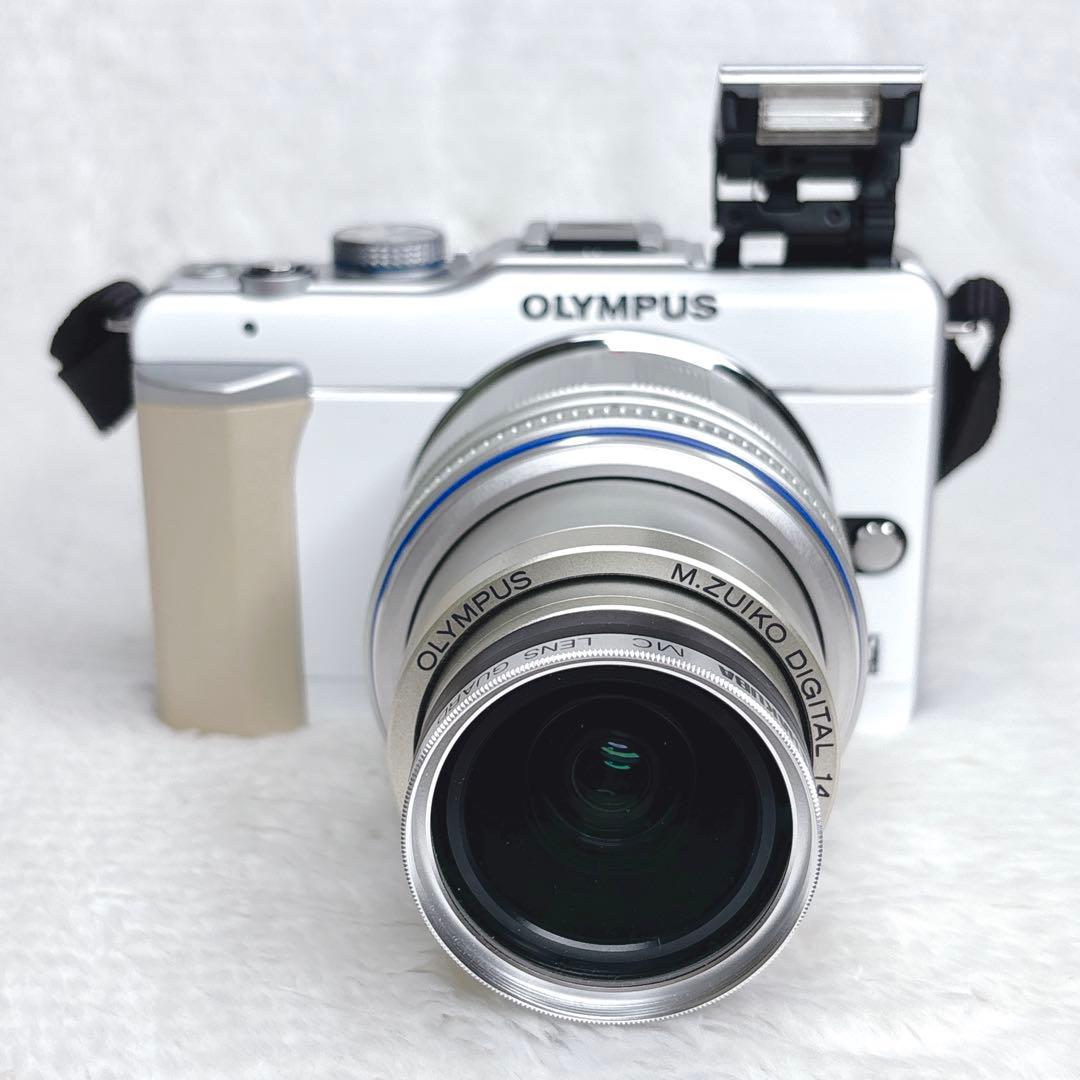 Olympus Mirrorless Interchangeable Lips Pen E-Pl1