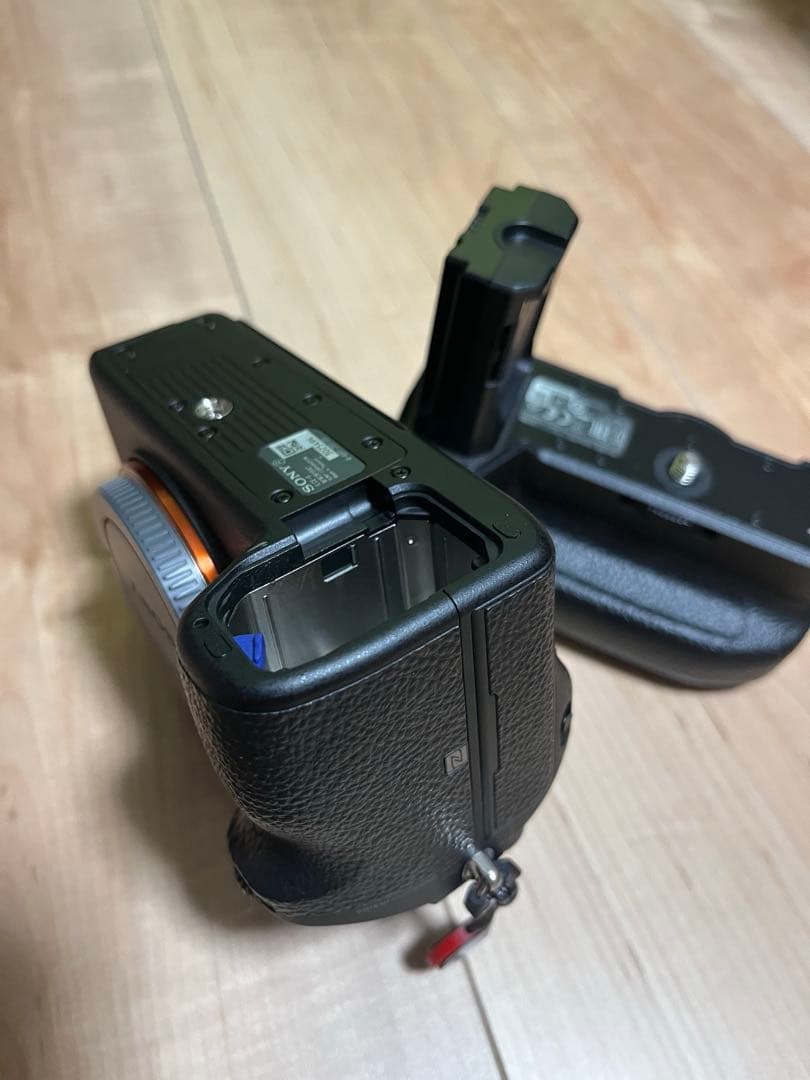 Sony Mirrorless Interchangeable Lens Cameras 9 [Ilce-9] Vg-C3Em