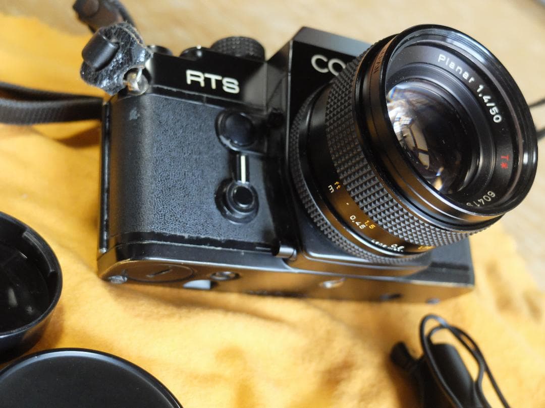 Contax Slr Camera (Film) Rts