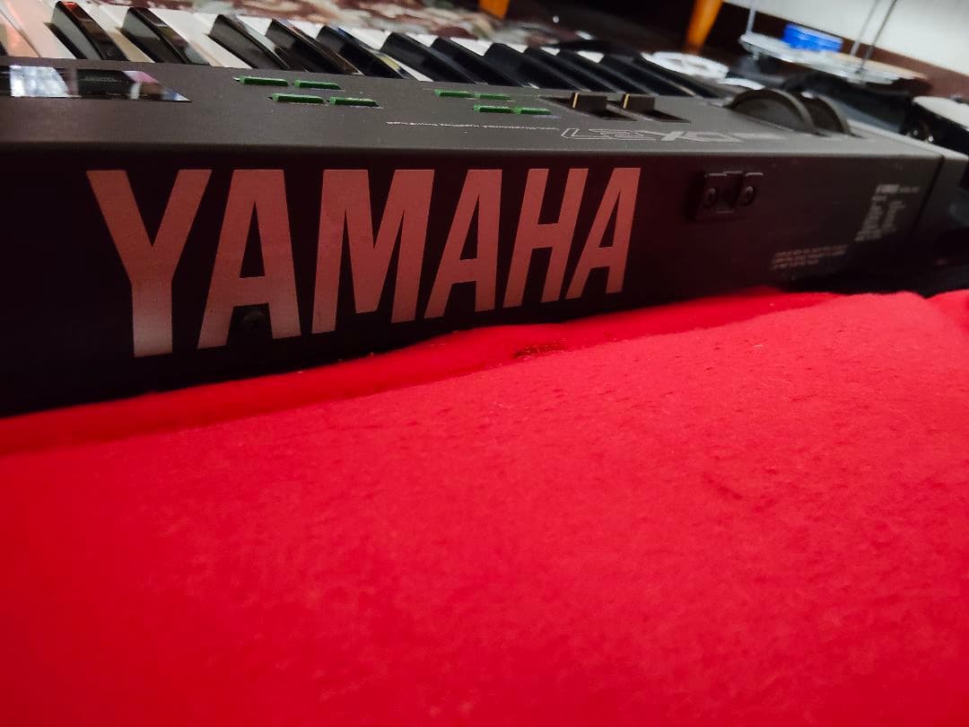 Yamaha Other Dx27 61