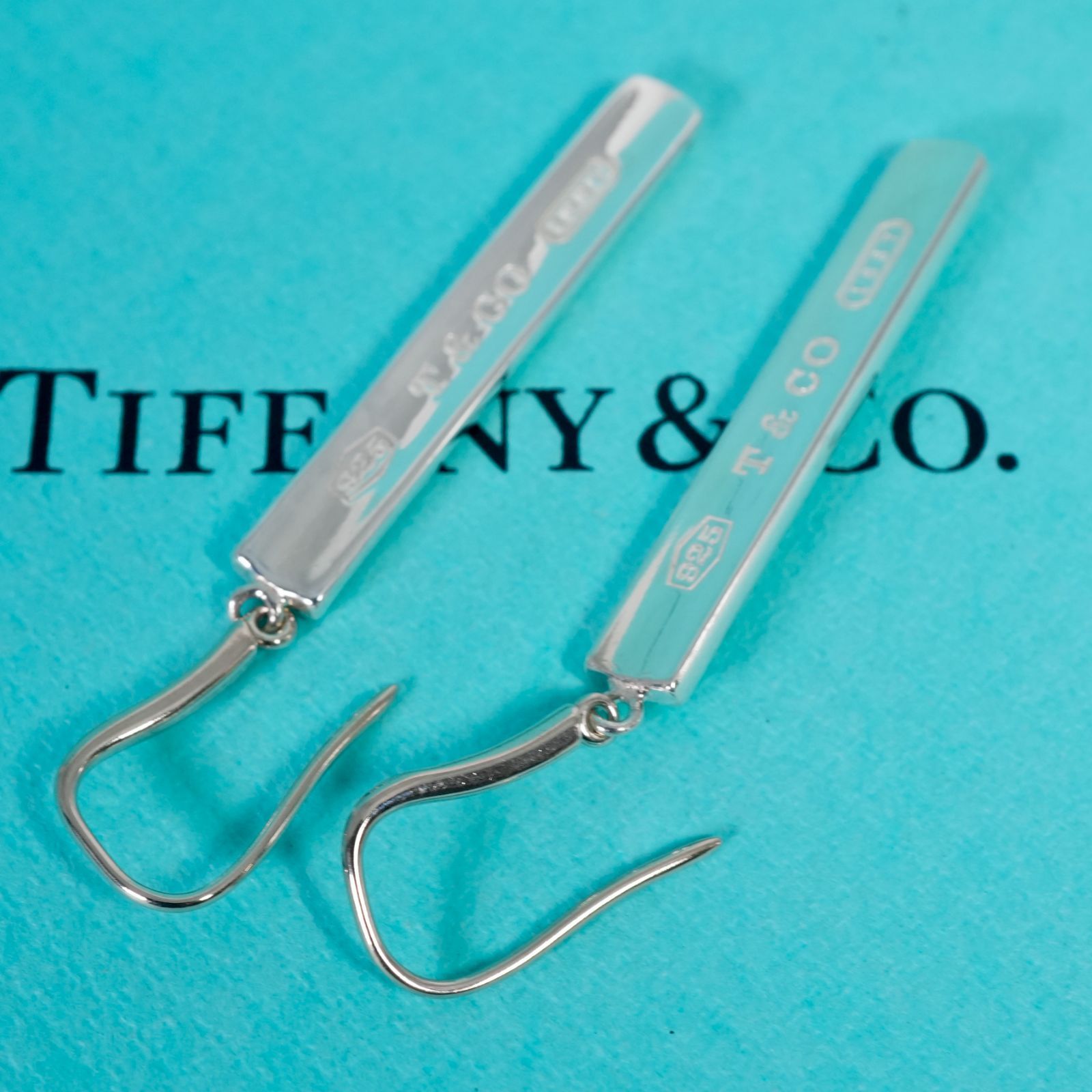 Tiffany Earrings (For Both Ears) 1837 /25-1685