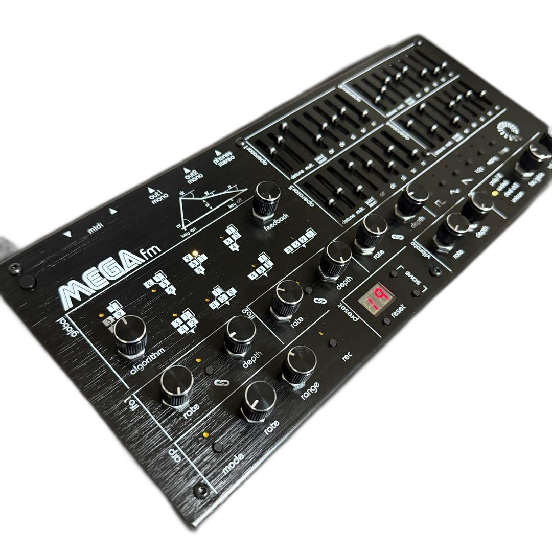 Others Twisted Electrons Megafm Mkii Fm