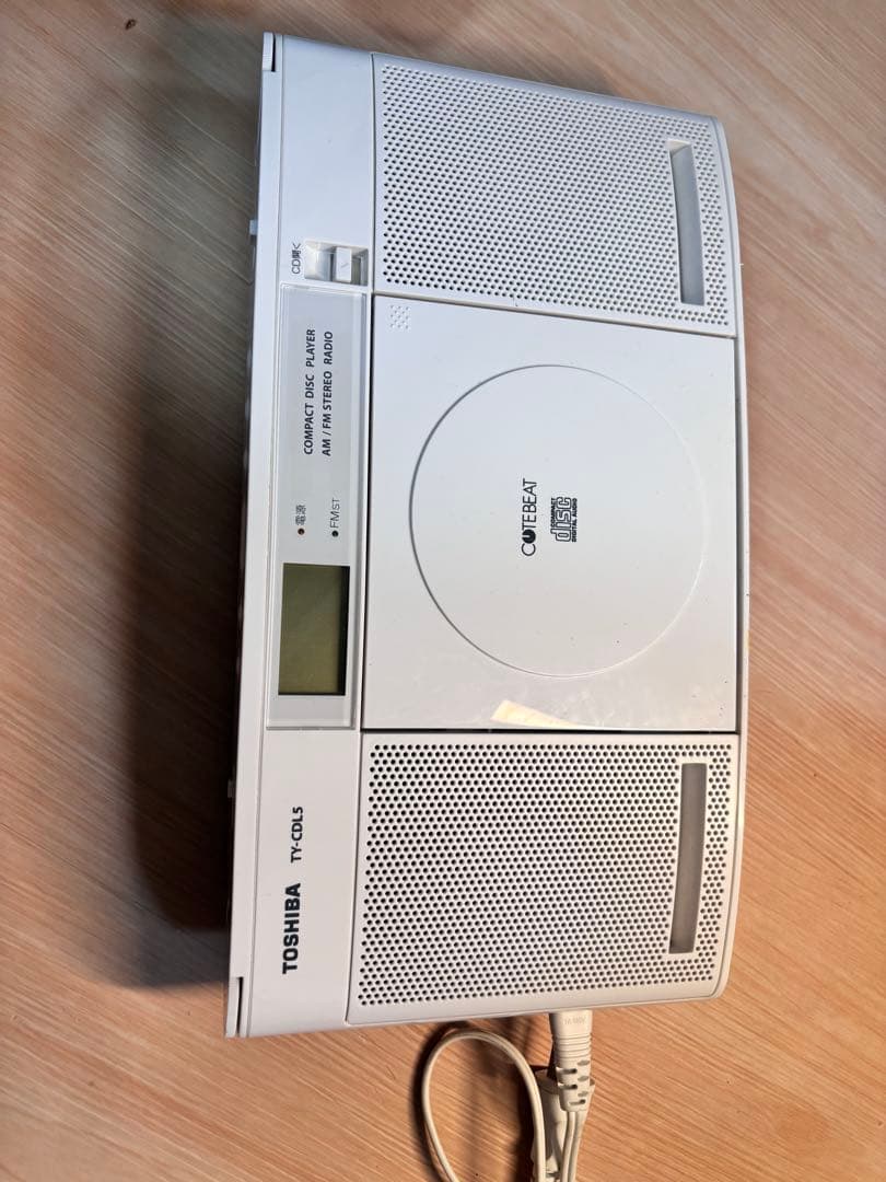 Toshiba Radio And Boombox Ty-Cg1 Cd