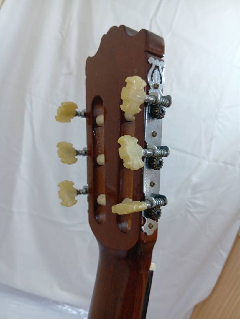 Yamaha Classical Guitars C-150 101 37