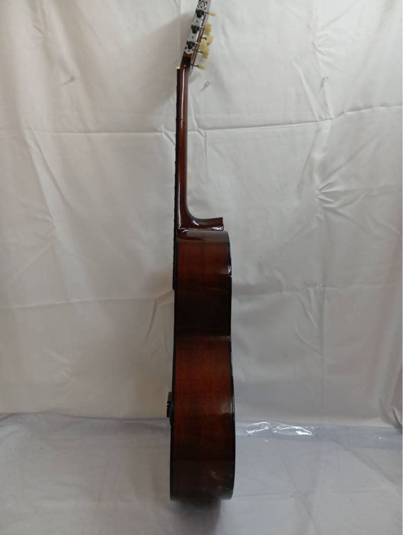 Yamaha Classical Guitars C-150 101 37