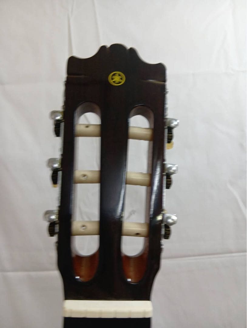 Yamaha Classical Guitars C-150 101 37