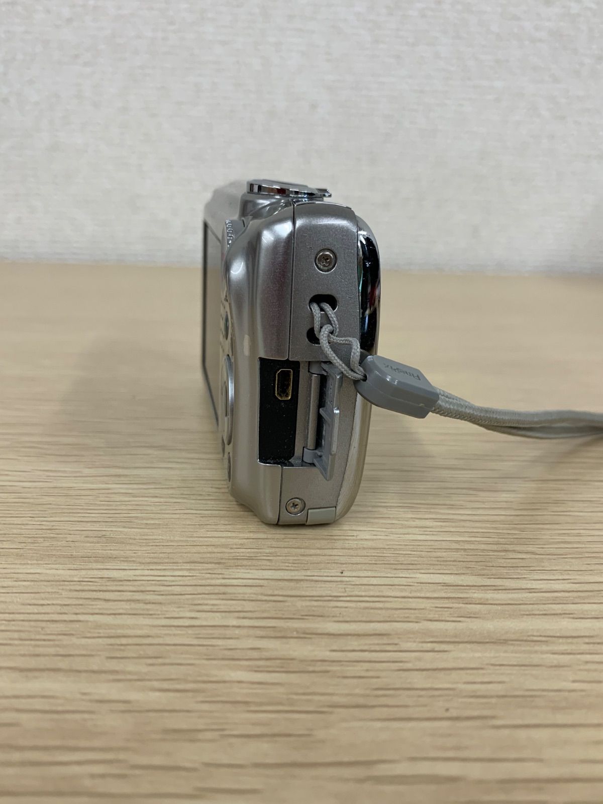 Fujifilm Compact Digital Camera 4 Finepix F70Exr 1