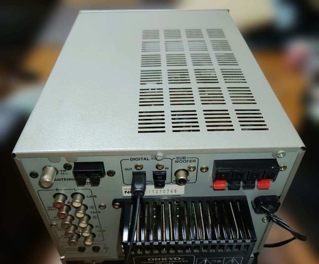 Onkyo Mini Component Systems Cd/Md Fr-V 7