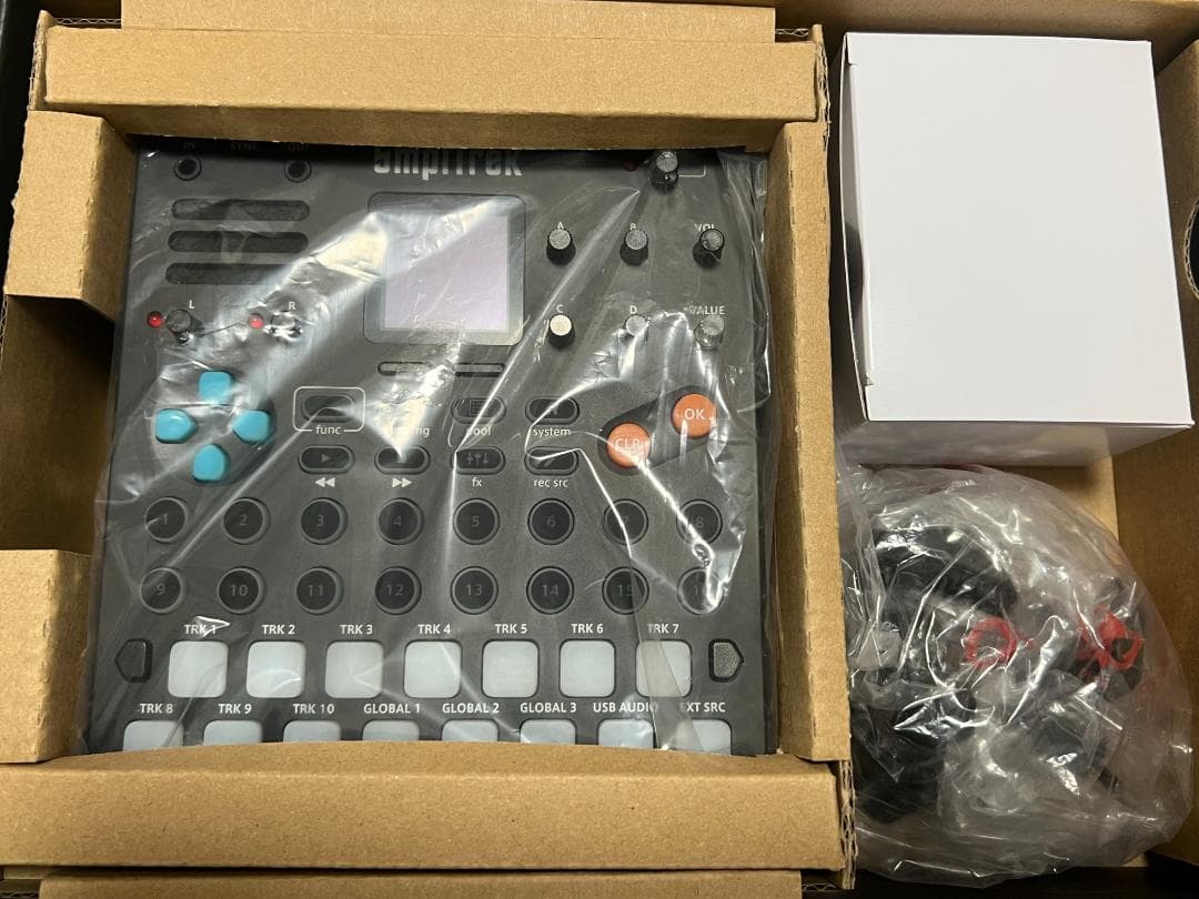 Sampler Sonicware Smpltrek
