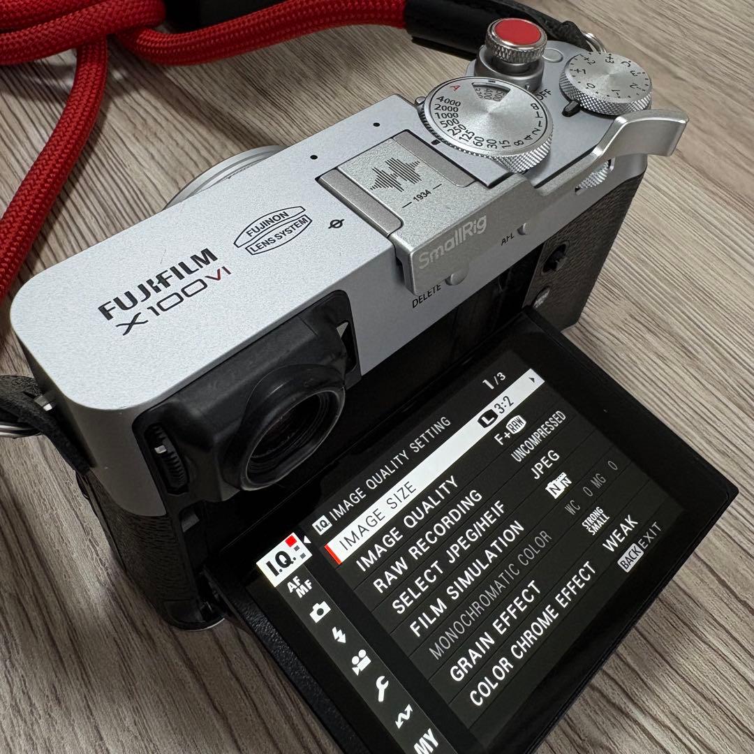 Fujifilm Compact Digital Cameras X100Vi