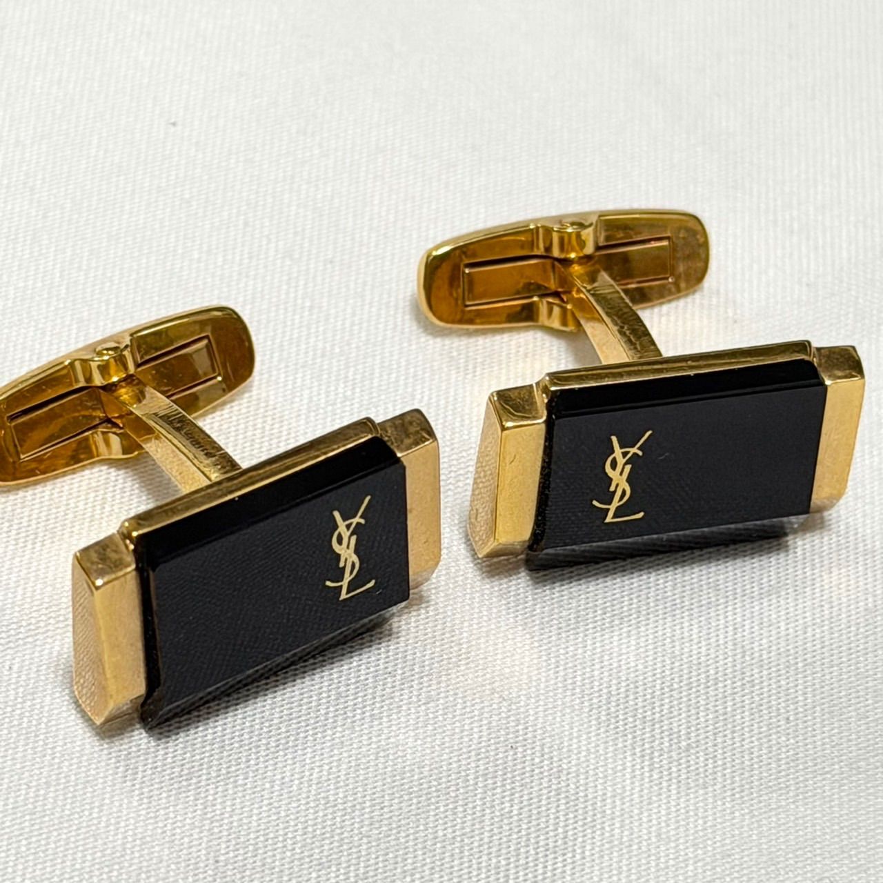 Yves Saint Laurent Cufflinks /Ysl/