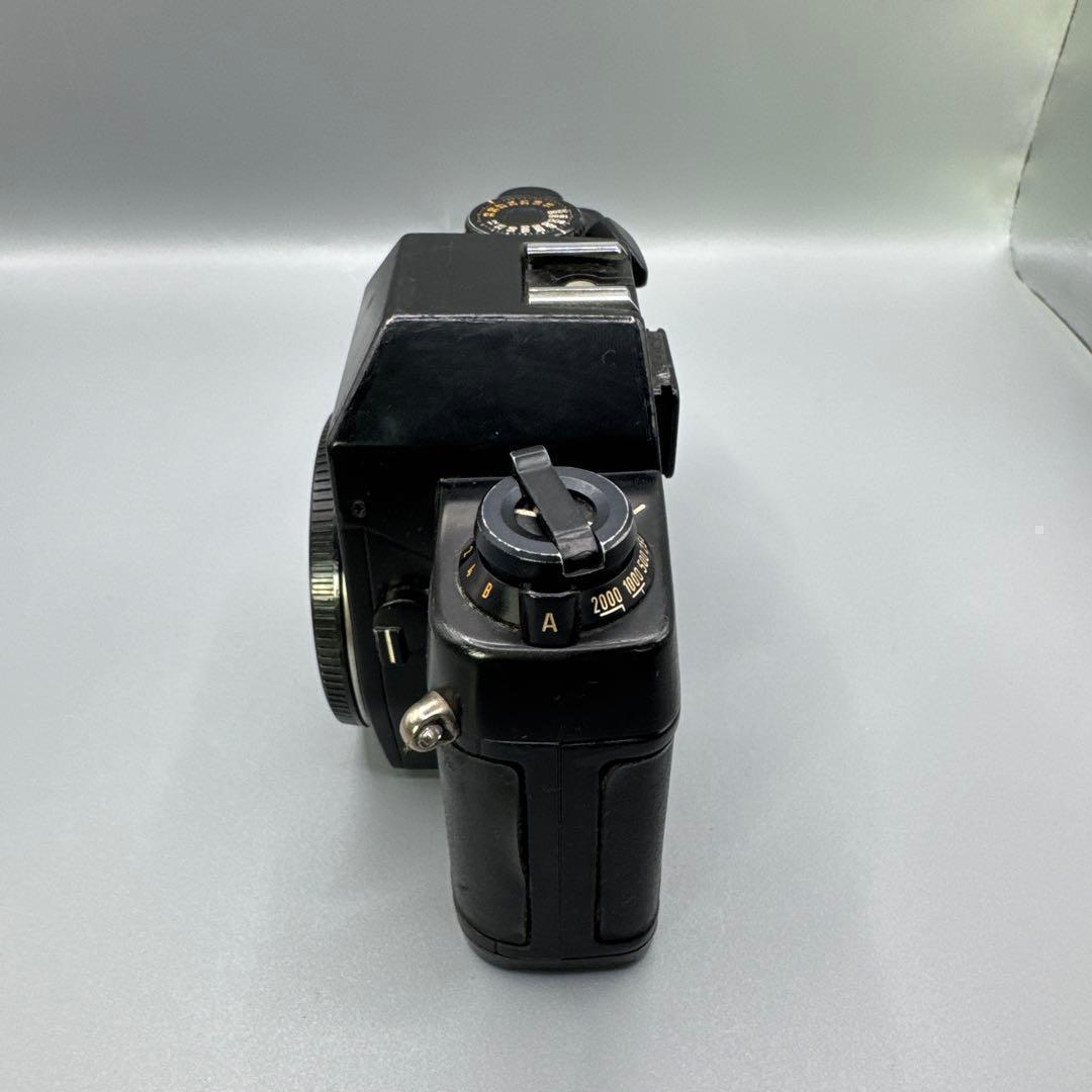 Contax Slr Camera (Film) B799 Rts
