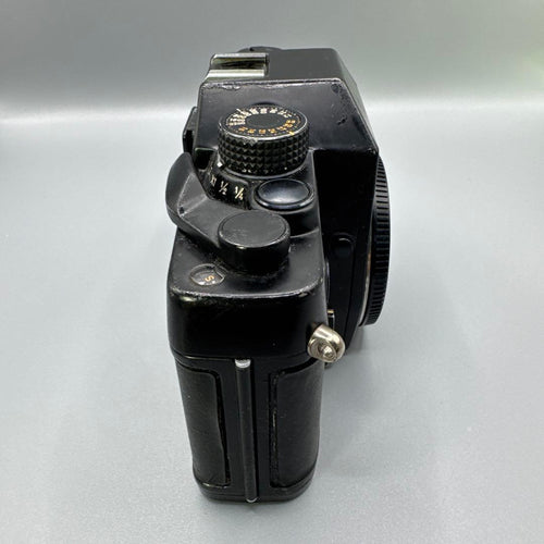 Contax Slr Camera (Film) B799 Rts