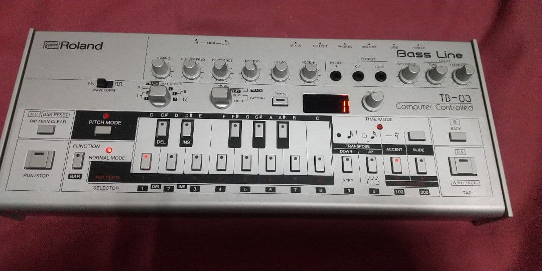 Rhythm Machines Roland Tb-03 Bass Line