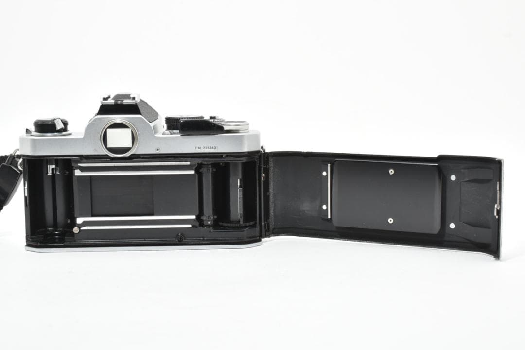 Slr Camera (Film) Nikon Fm #21328