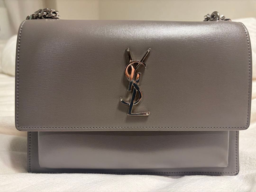 Saint Laurent Paris Shoulder Bags