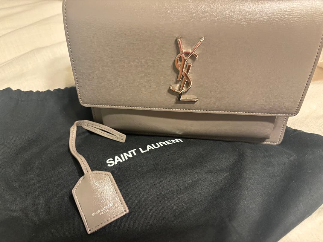 Saint Laurent Paris Shoulder Bags