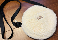 Lee Shoulder Bag Anysis