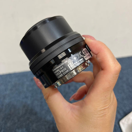 Sony Mirrorless Interchangeable Lens Cameras 6400