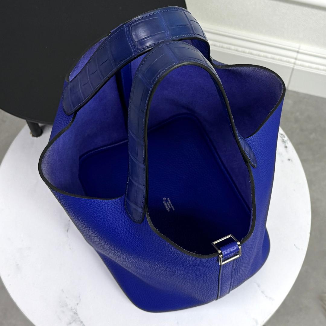 Hermes Handbags Mm Blueelectric