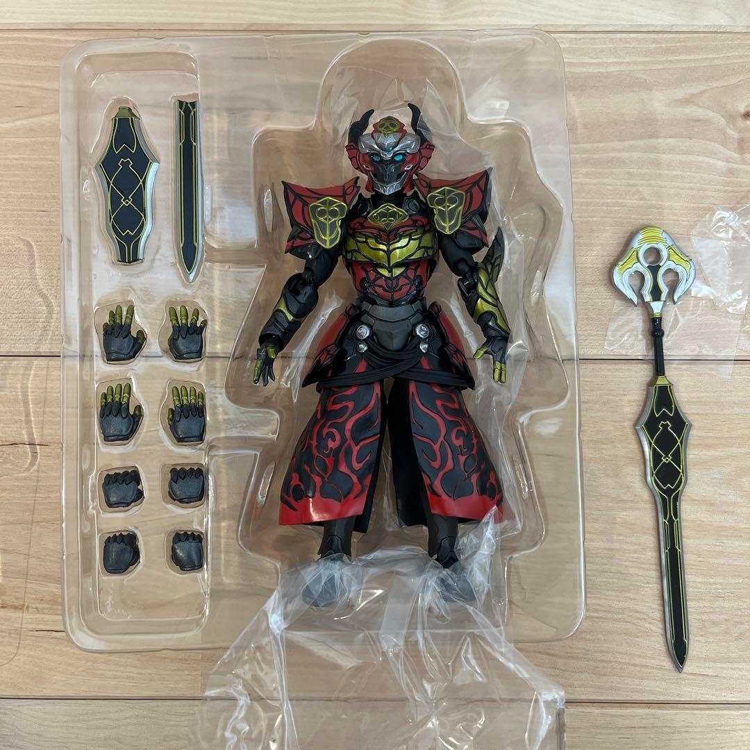 Premium Bandai Kamen Rider S.H.Figuarts