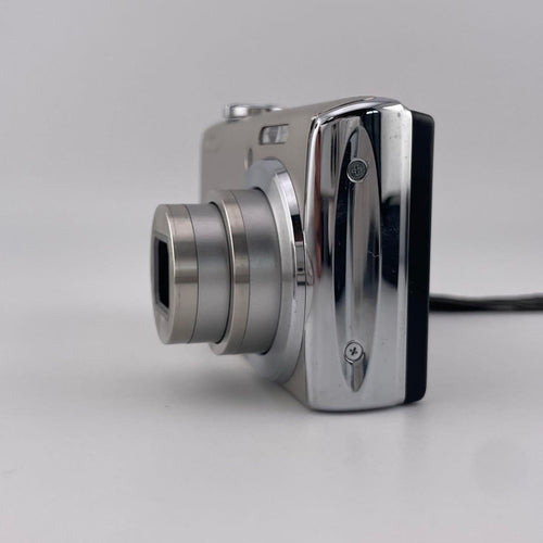 Nikon Compact Digital Camera Coolpix S620