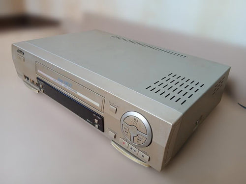 Victor Cd, Md Cassette Decks S-Vhs Hr-V300 Vhs-C