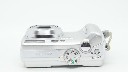 Compact Digital Camera D2022 Nikon Coolpix E5900