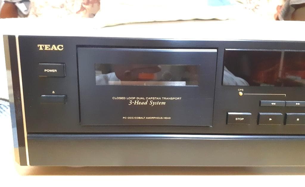 Teac Cassette Player 3-Head System V-9000