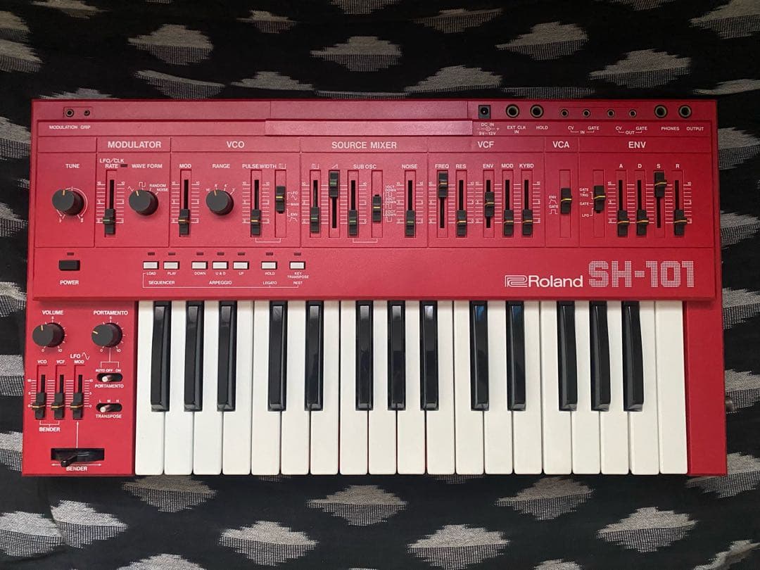 Roland Analog Synthesizer Sh-101
