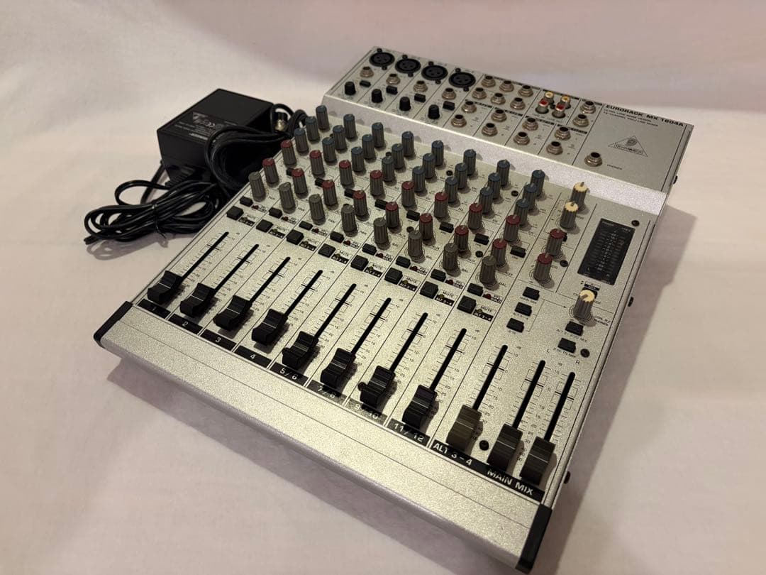 Behringer Other Eurorack Mx1604A