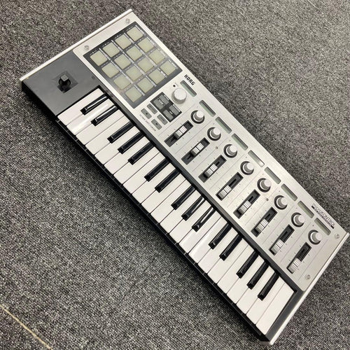Korg Keyboard Electronic Piano 11985 Midi Mc-1 Microkontrol