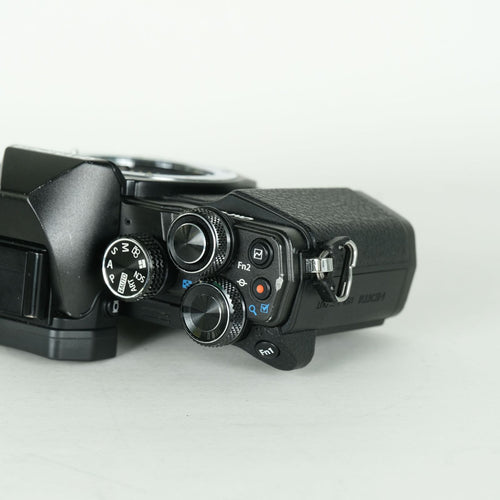 Olympus Mirrorless Interchangeable Lips 6,546 Om-D E-M10 Mark Ii