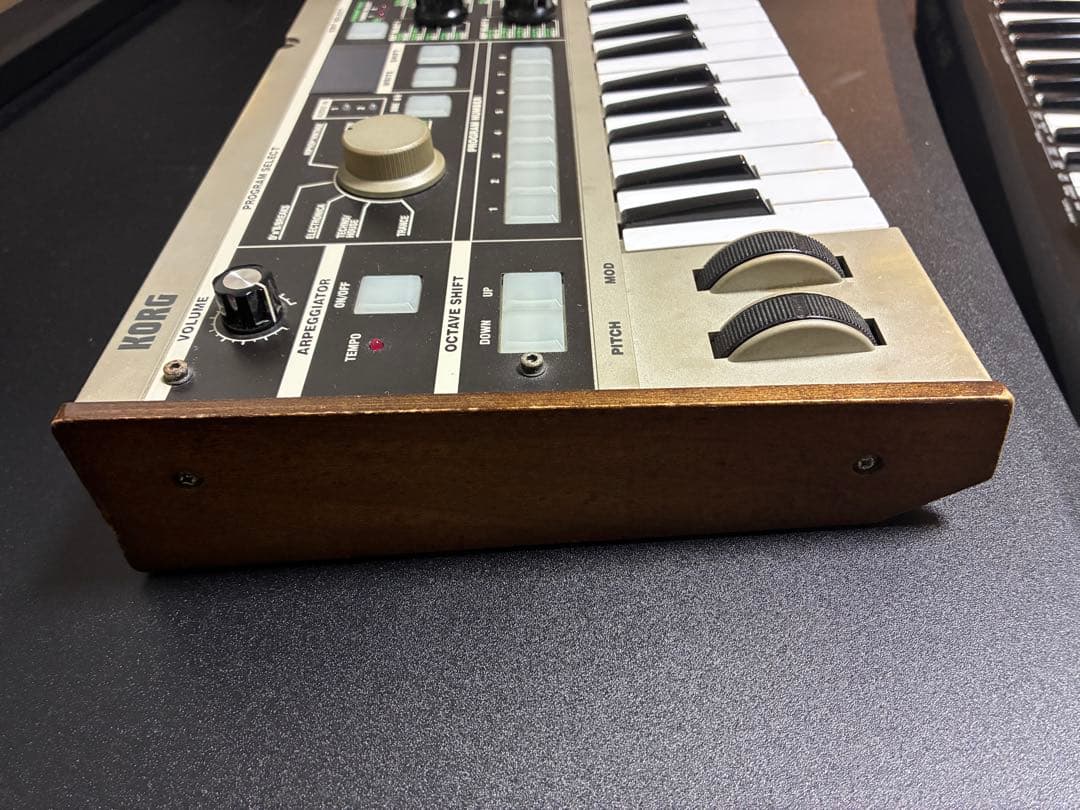 Analog Synthesizers Microkorg